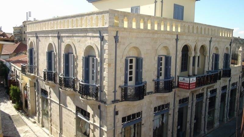 Kinnis Hellas Building - shop for rent